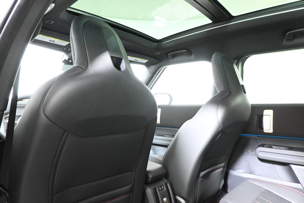 Thumbnail: 2027 MINI Cooper Countryman - 29