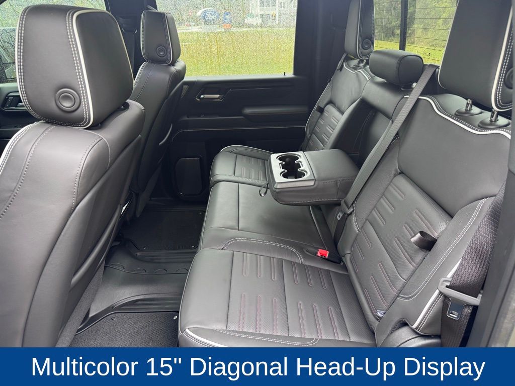 2025 GMC Sierra 2500HD 4WD Crew Cab Standard Bed AT4X