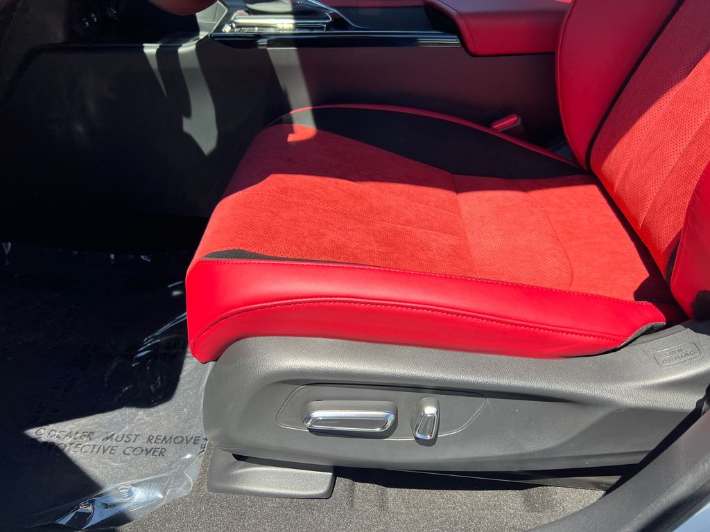 Thumbnail: 2025 Acura ADX - 14