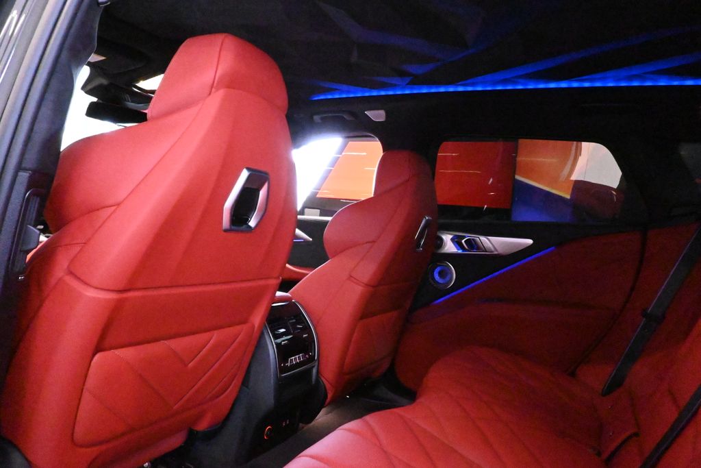 Thumbnail: 2026 BMW XM - 25