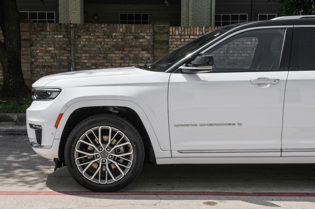 used 2023 Jeep Grand Cherokee L car, priced at $47,778