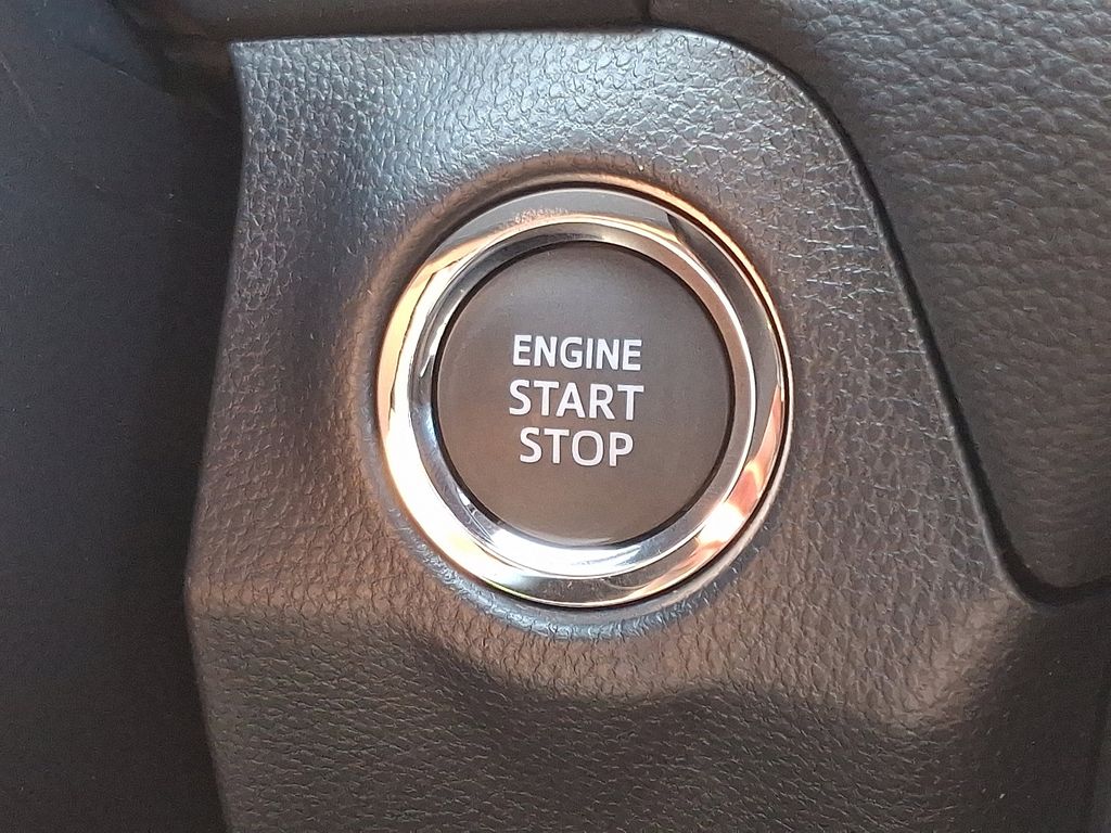 Thumbnail: 2025 Toyota RAV4 - 15