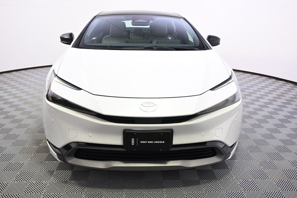 Used 2024  Toyota Limited image 10