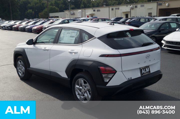 Used 2026 White Hyundai SE image 9