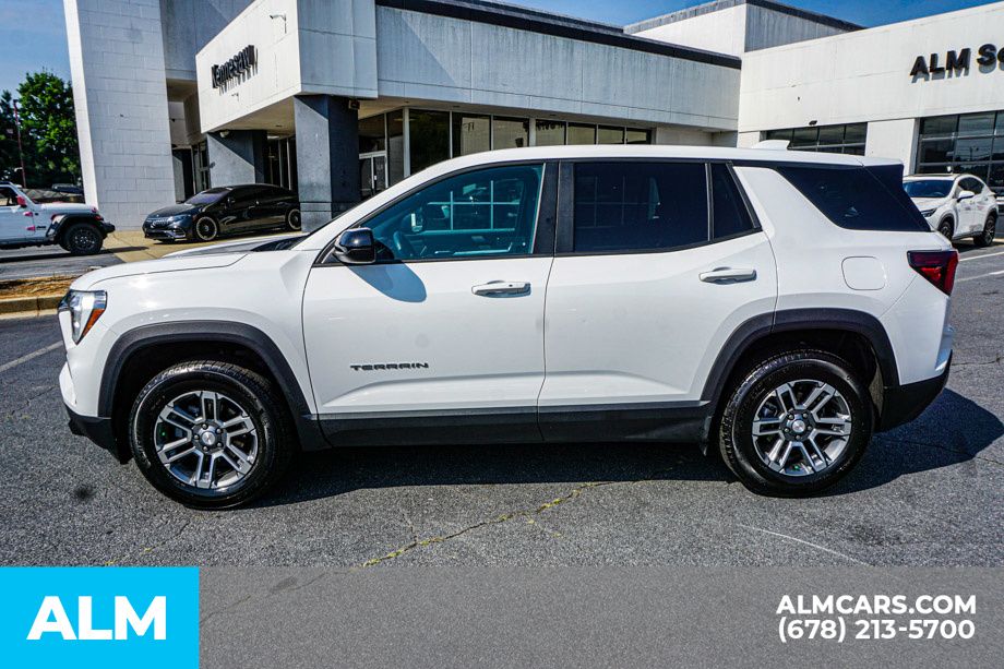 Used 2026 White GMC Elevation image 6
