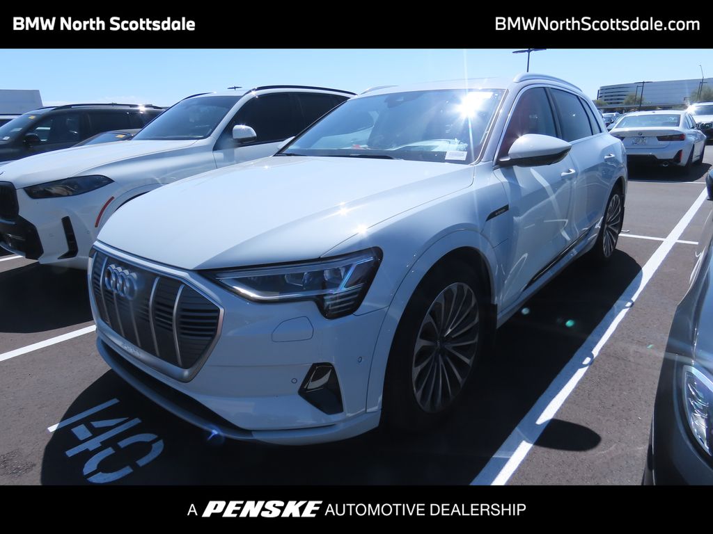 Thumbnail: 2019 Audi e-tron - 1