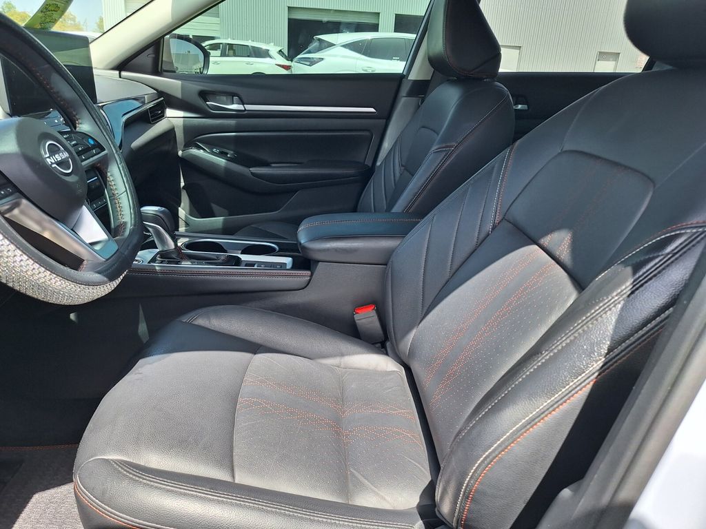 Used 2024 Gray Nissan 2.0 SR image 7