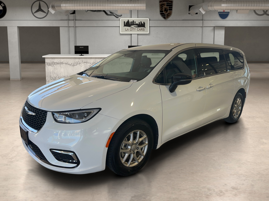 Bright White Clearcoat 2025 Chrysler Pacifica Minivan Front-Wheel Drive 9-Speed Automatic