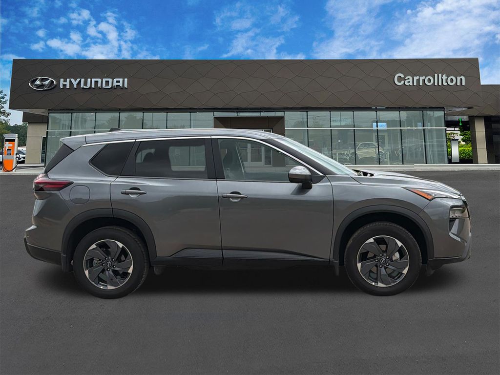 Used 2026 Gray Nissan SV image 4