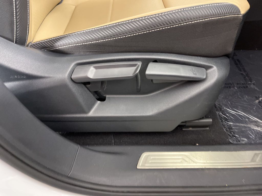 Thumbnail: 2022 Volkswagen Atlas - 9