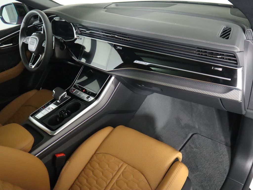 Thumbnail: 2026 Audi RS Q8 - 19