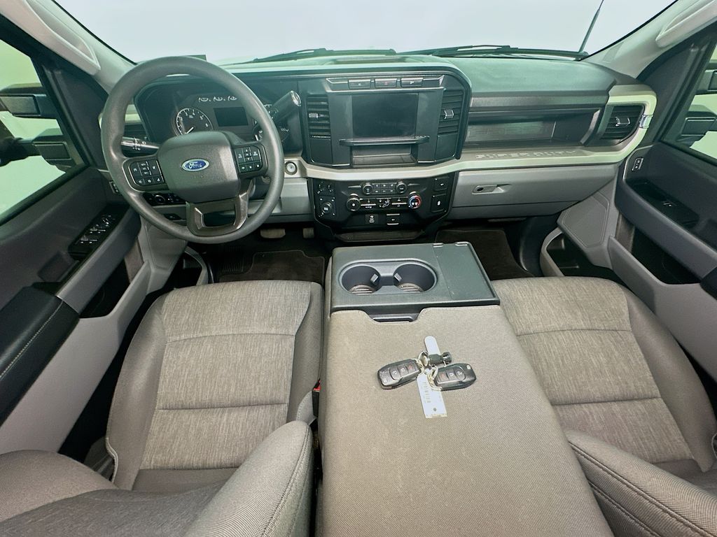 Used 2024 Gray Ford XL image 10