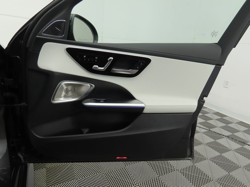 Thumbnail: 2025 Mercedes-Benz C-Class - 27