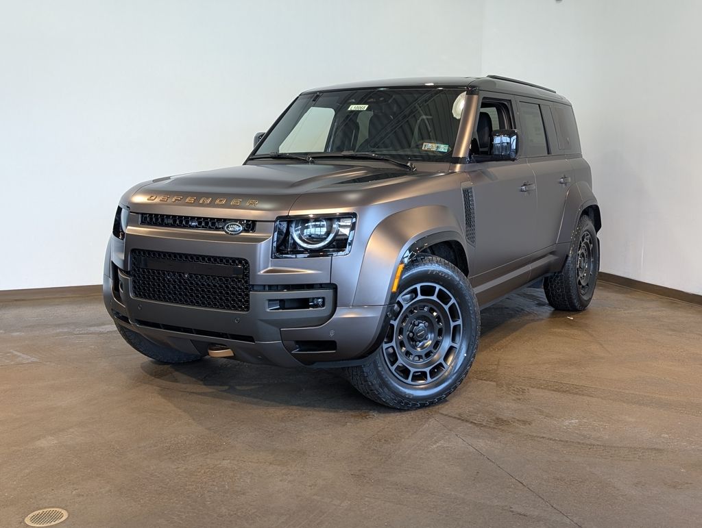 2026 Land Rover Defender 110 P635 OCTA AWD
