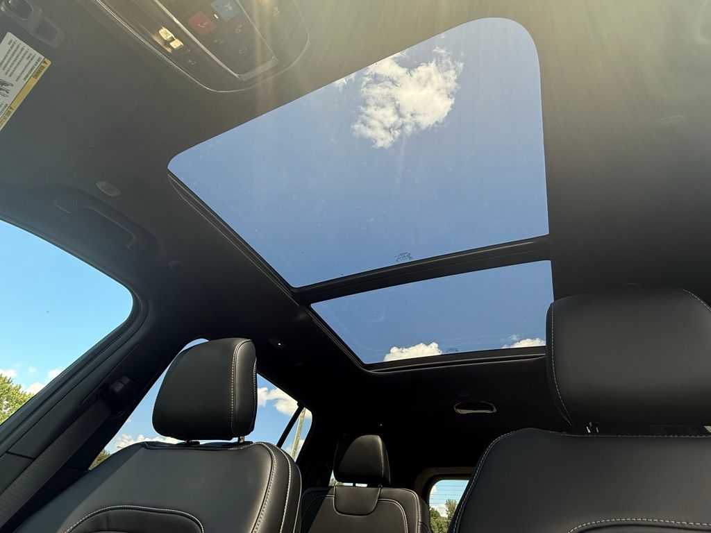 JeepGrand Cherokee L9