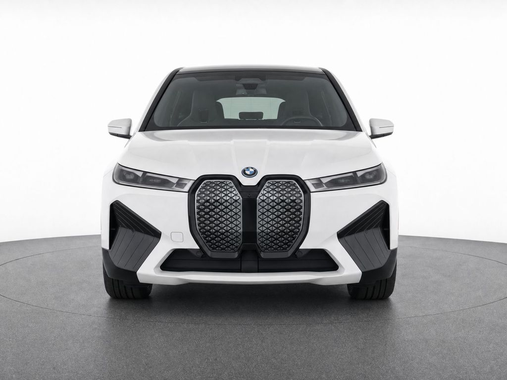 Thumbnail: 2023 BMW iX - 8