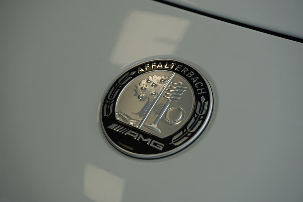 Thumbnail: 2025 Mercedes-Benz SL-Class - 8