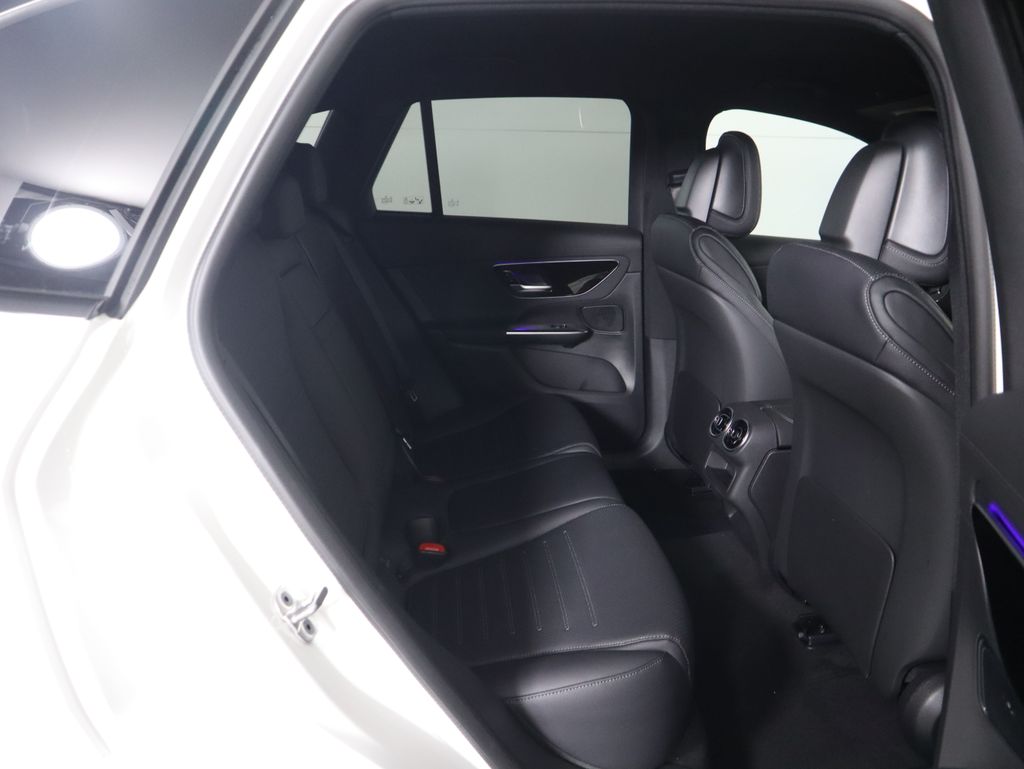 Thumbnail: 2026 Mercedes-Benz GLC - 23