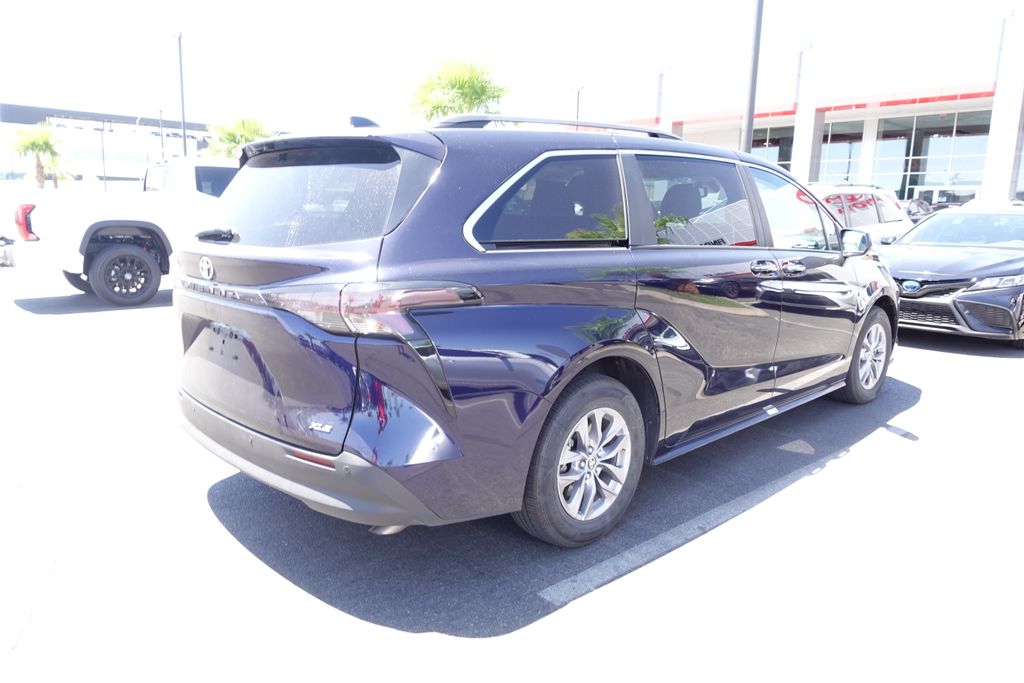 Used 2026 Toyota Sienna Van