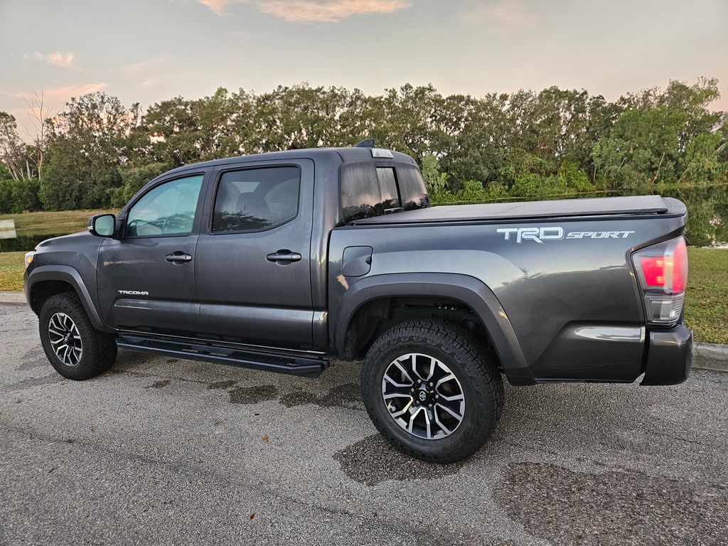 2021 Toyota Tacoma TRD Sport 3