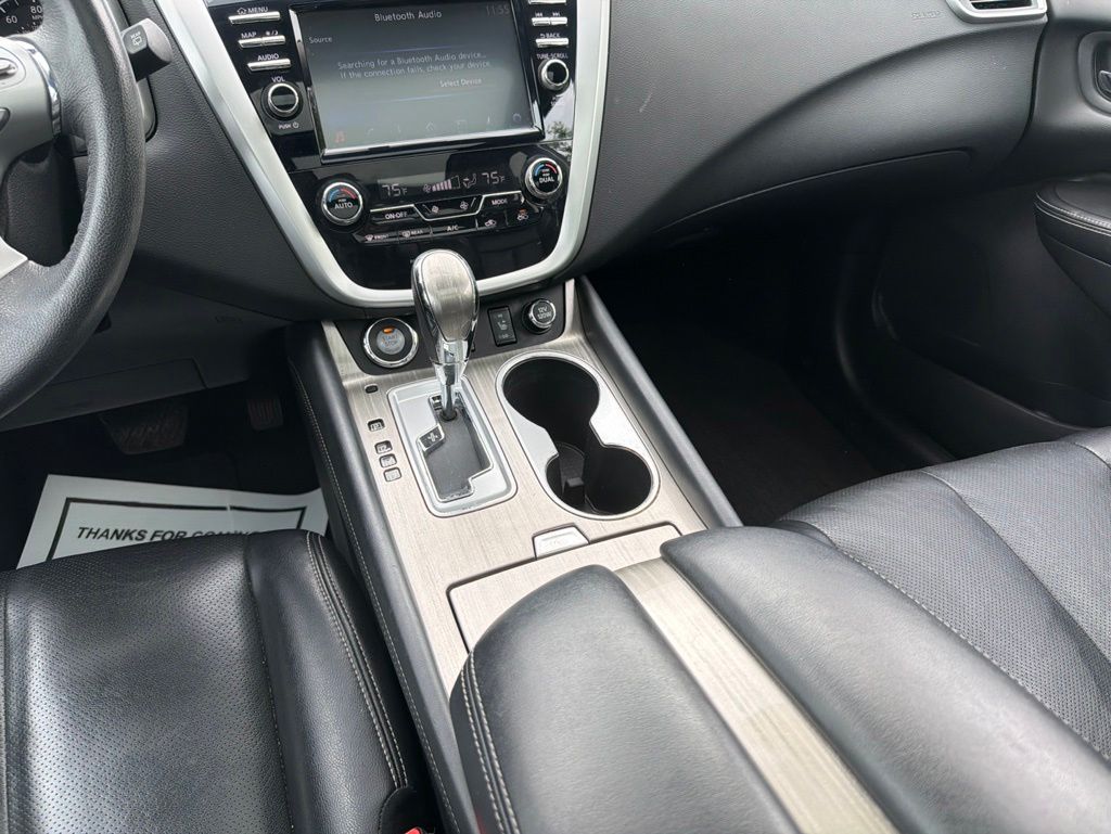 Thumbnail: 2017 Nissan Murano - 16