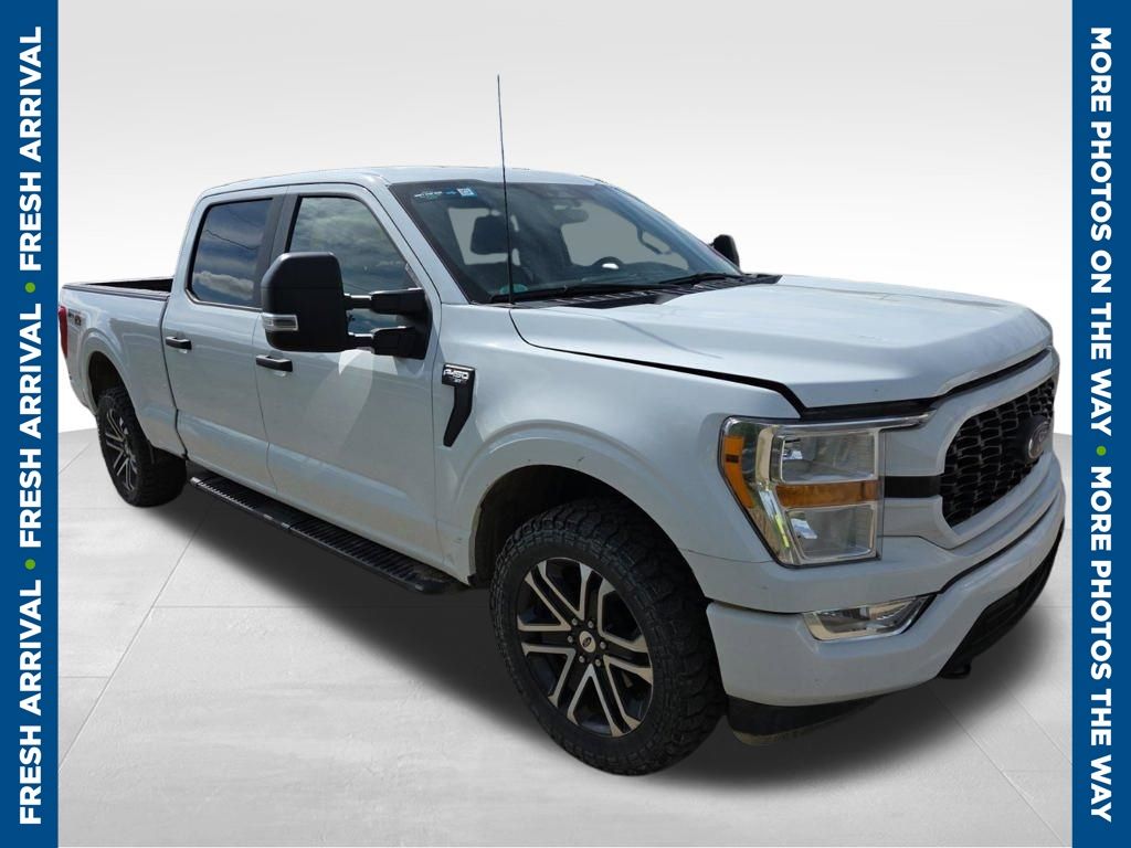 Oxford White 2022 Ford F-150 XL SuperCrew 4WD Pickup Truck Four-Wheel Drive Automatic