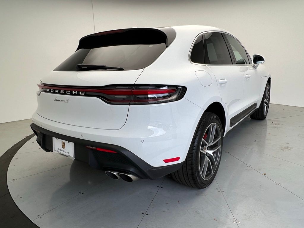 2022 Porsche Macan S 22