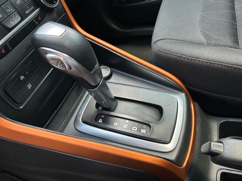 2021 Diamond White Ford EcoSport SE FWD SUV