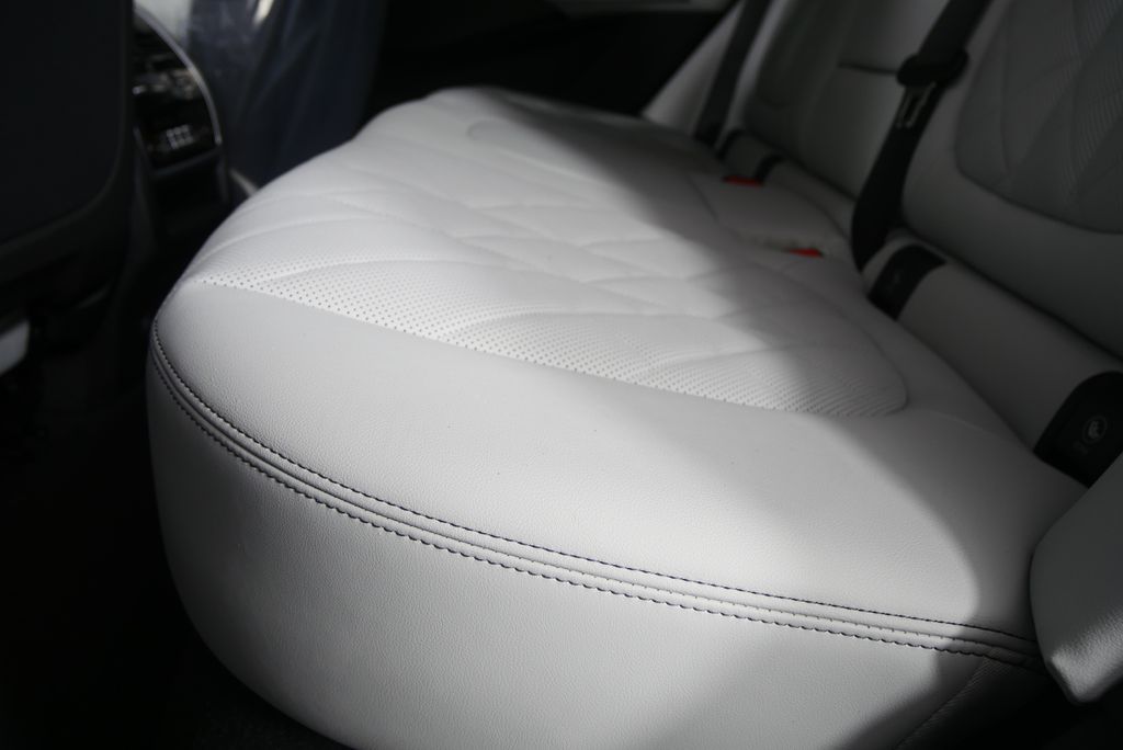 Thumbnail: 2026 BMW X5 - 14