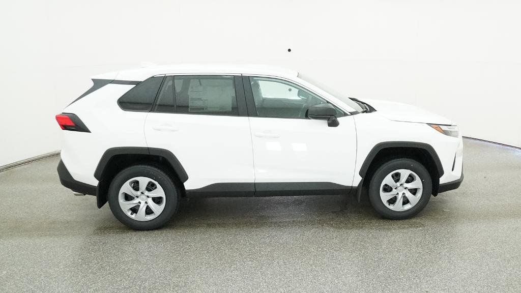 2025 Toyota RAV4 LE 7