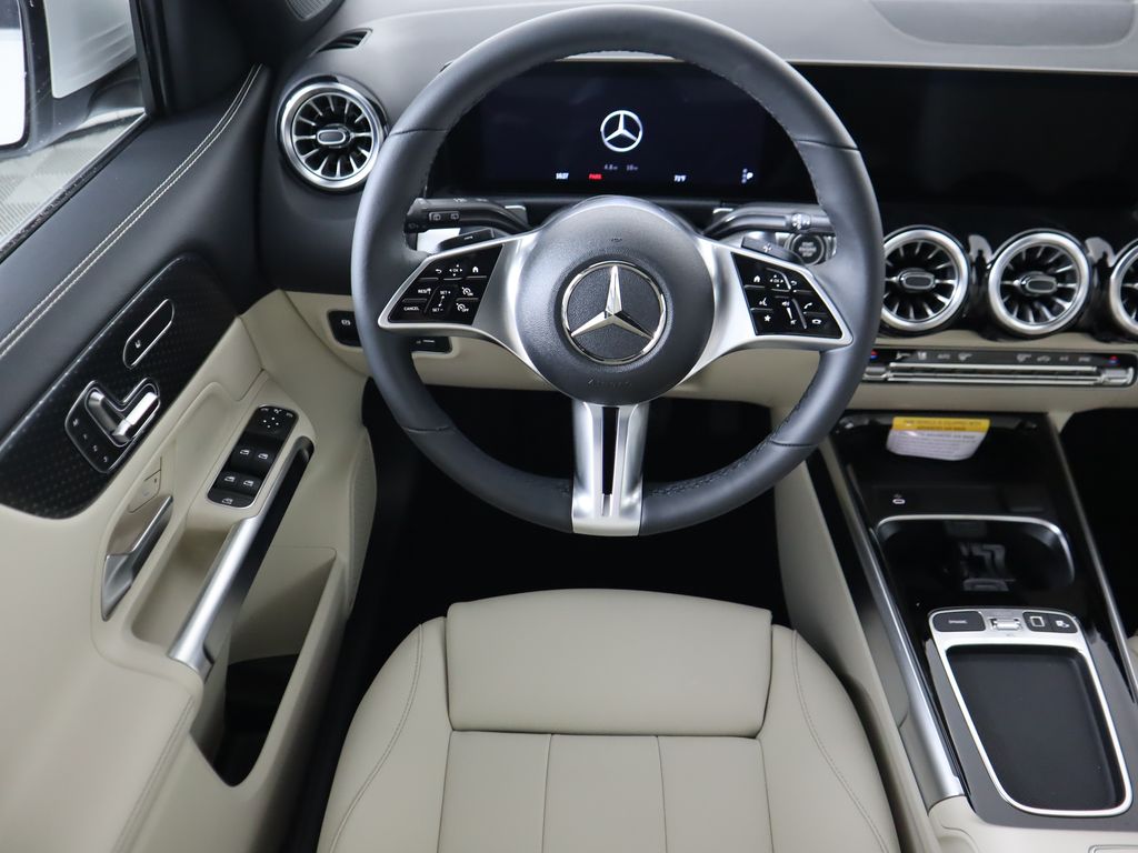 Thumbnail: 2025 Mercedes-Benz GLB - 10