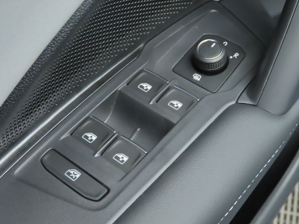 Thumbnail: 2026 Volkswagen Tiguan - 24