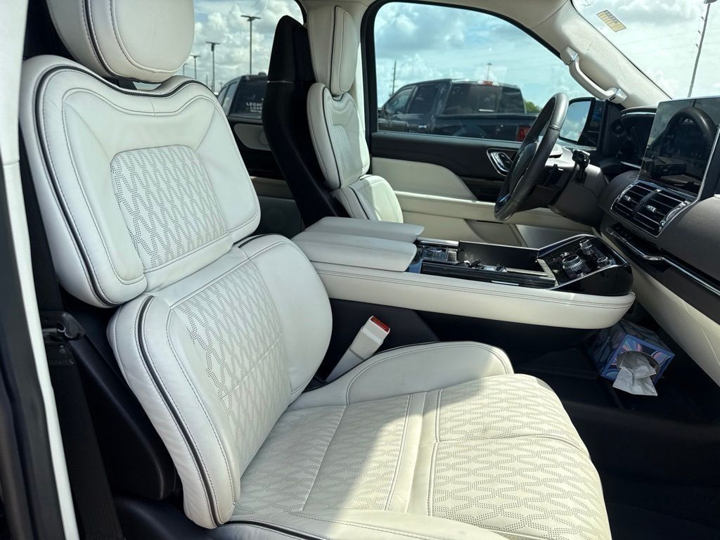 2024 Lincoln Navigator Black Label Black at Cook Ford