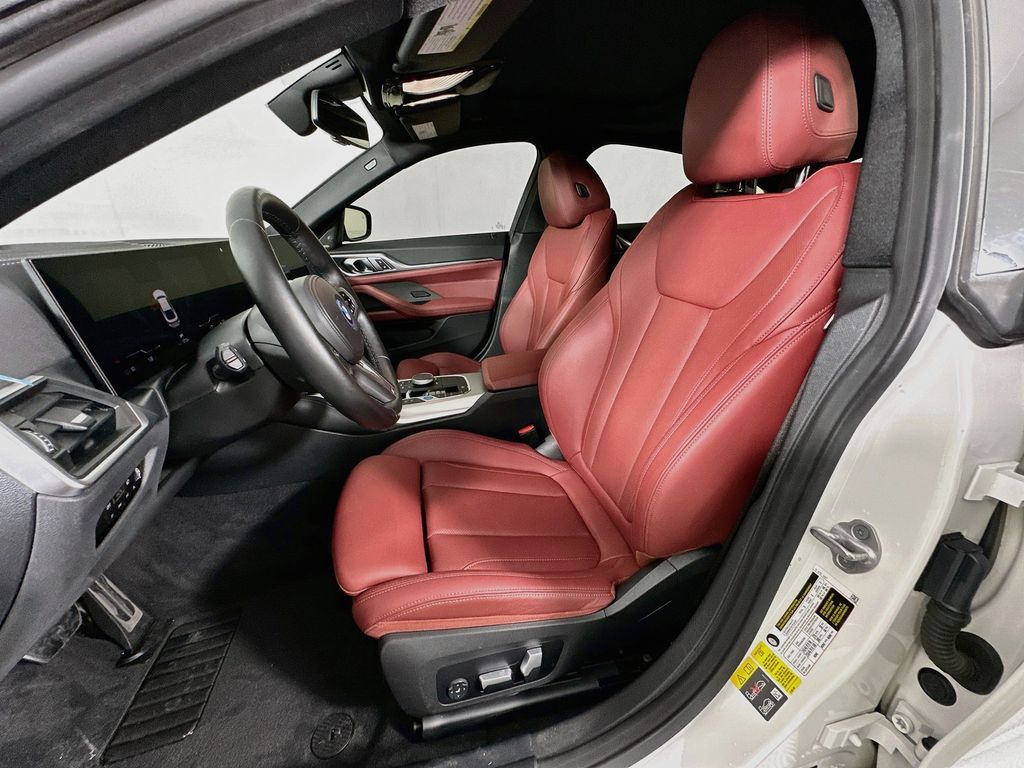 Thumbnail: 2023 BMW i4 - 21