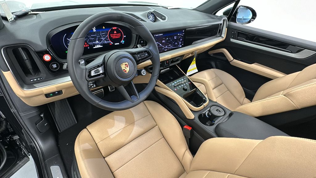 Thumbnail: 2025 Porsche Cayenne - 4