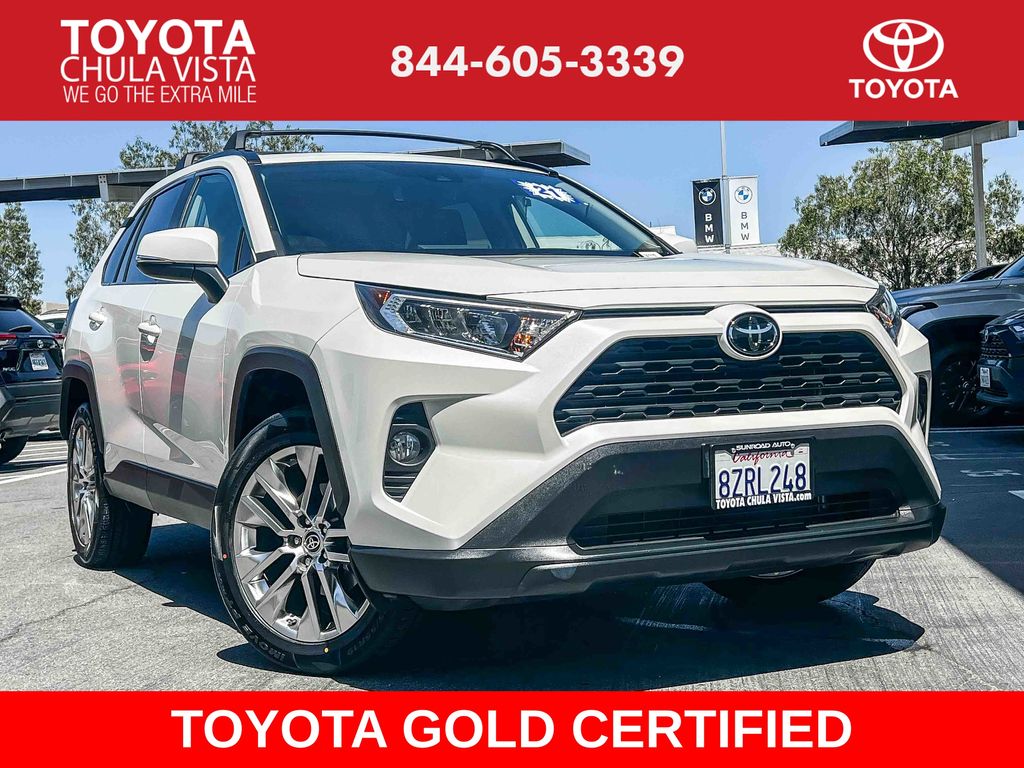 White (Blizzard Pearl) 2021 Toyota RAV4 SUV / Crossover Front-Wheel Drive 8-Speed Automatic