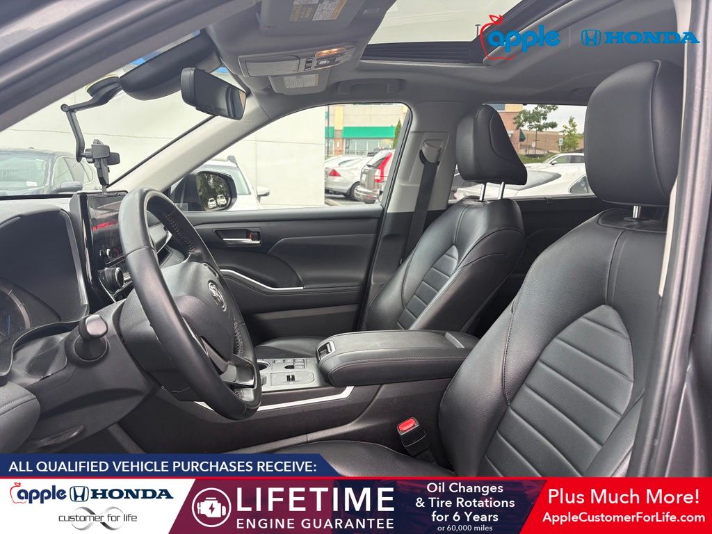 2023 Toyota Highlander Hybrid XLE
