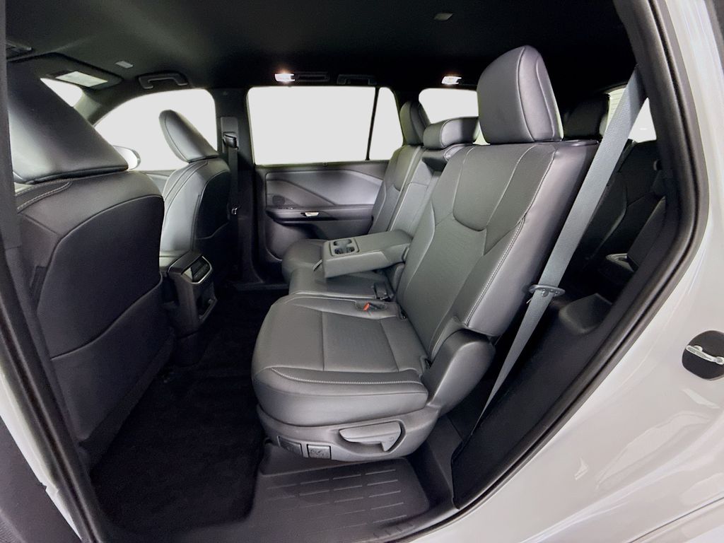 Thumbnail: 2025 Lexus TX - 21