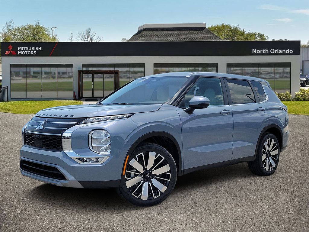 2026 Mitsubishi Outlander SE