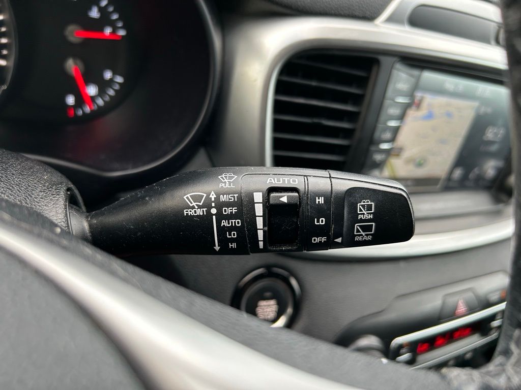 Thumbnail: 2019 Kia Sorento - 23
