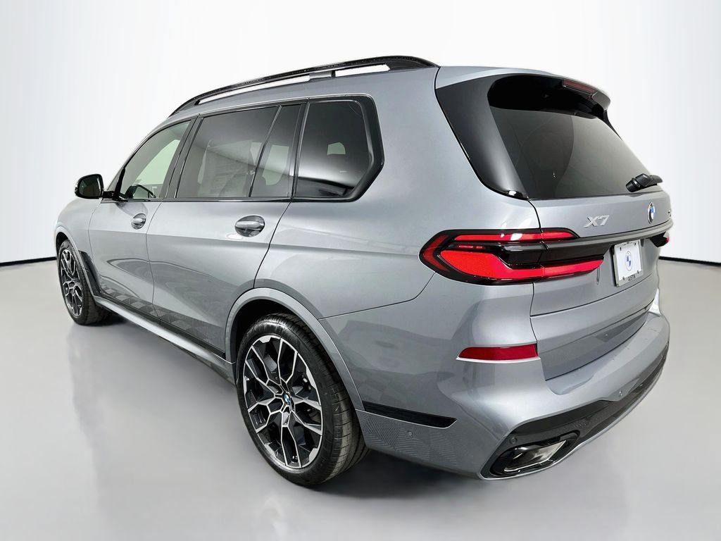 Thumbnail: 2027 BMW X7 - 7