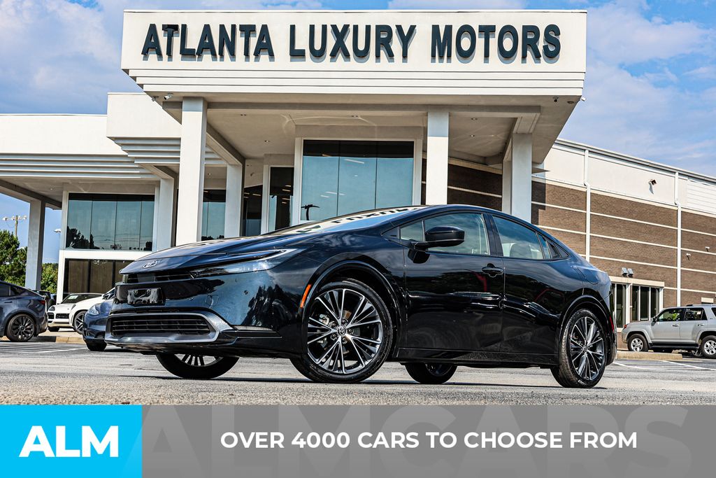 2025 Toyota Prius XLE photo 2