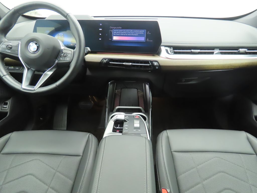 Thumbnail: 2025 BMW X1 - 13