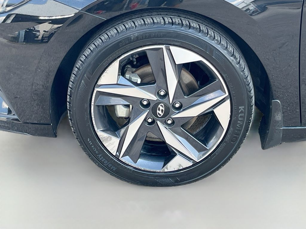 2023 Hyundai Elantra SEL Black at Monument Chevrolet