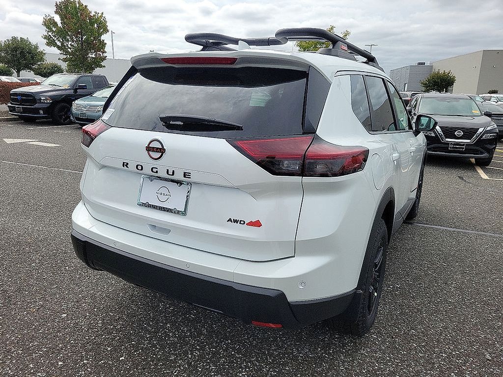 Thumbnail: 2025 Nissan Rogue - 4