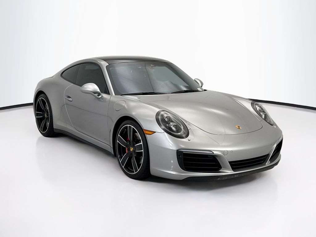 Thumbnail: 2017 Porsche 911 - 3