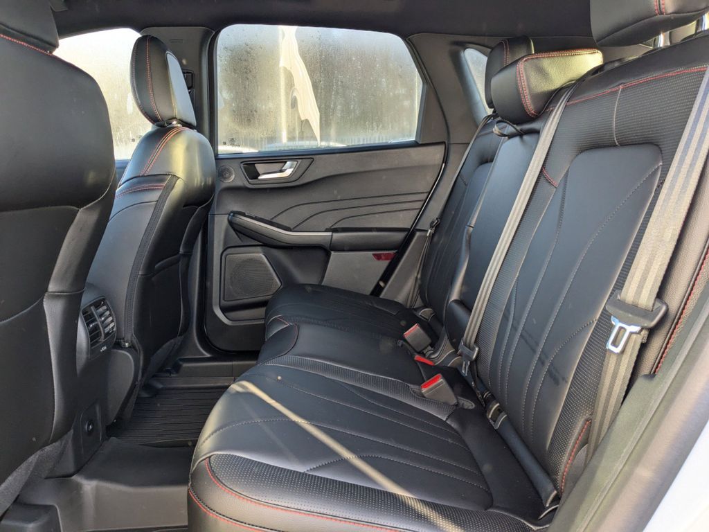 2025 Ford Escape ST-Line Elite