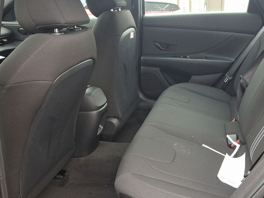 Thumbnail: 2025 Hyundai Elantra - 6