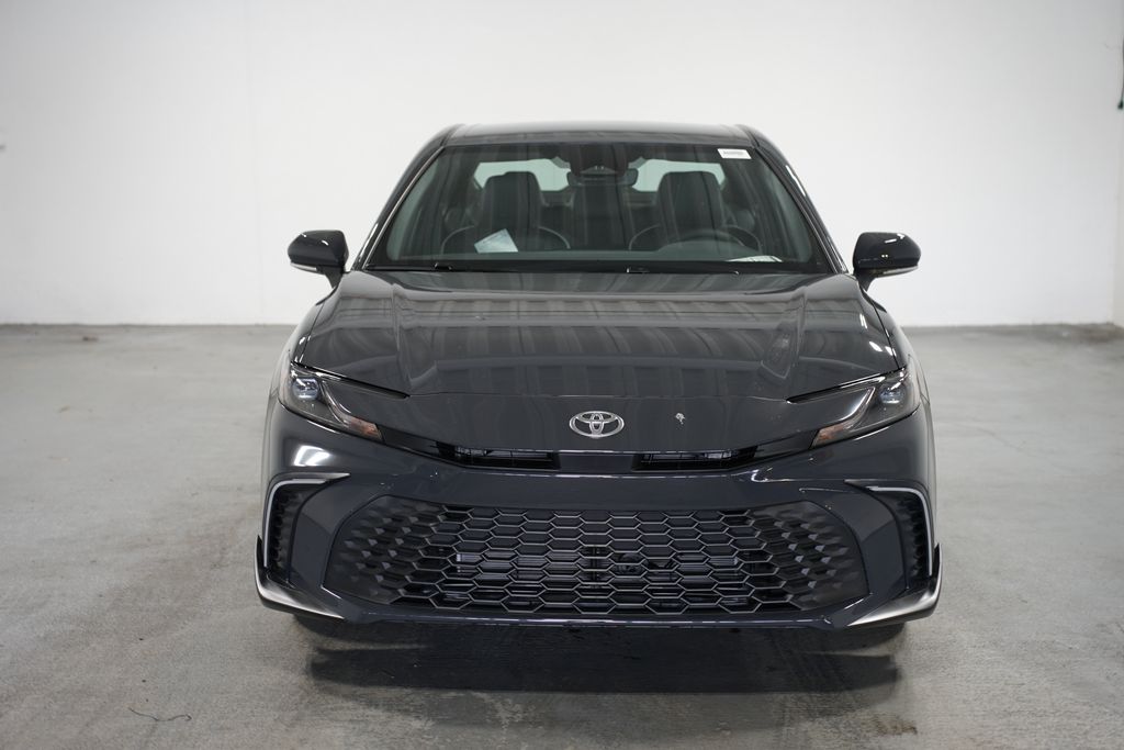 2025 Toyota Camry SE 2