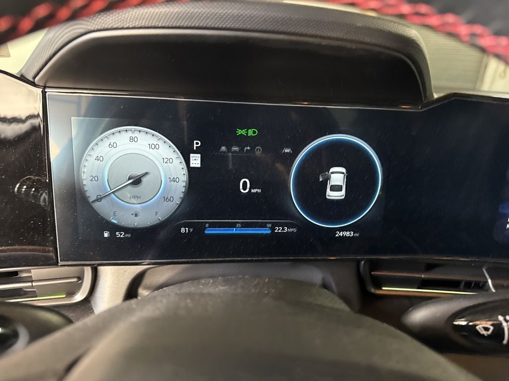 Thumbnail: 2024 Hyundai Elantra - 32